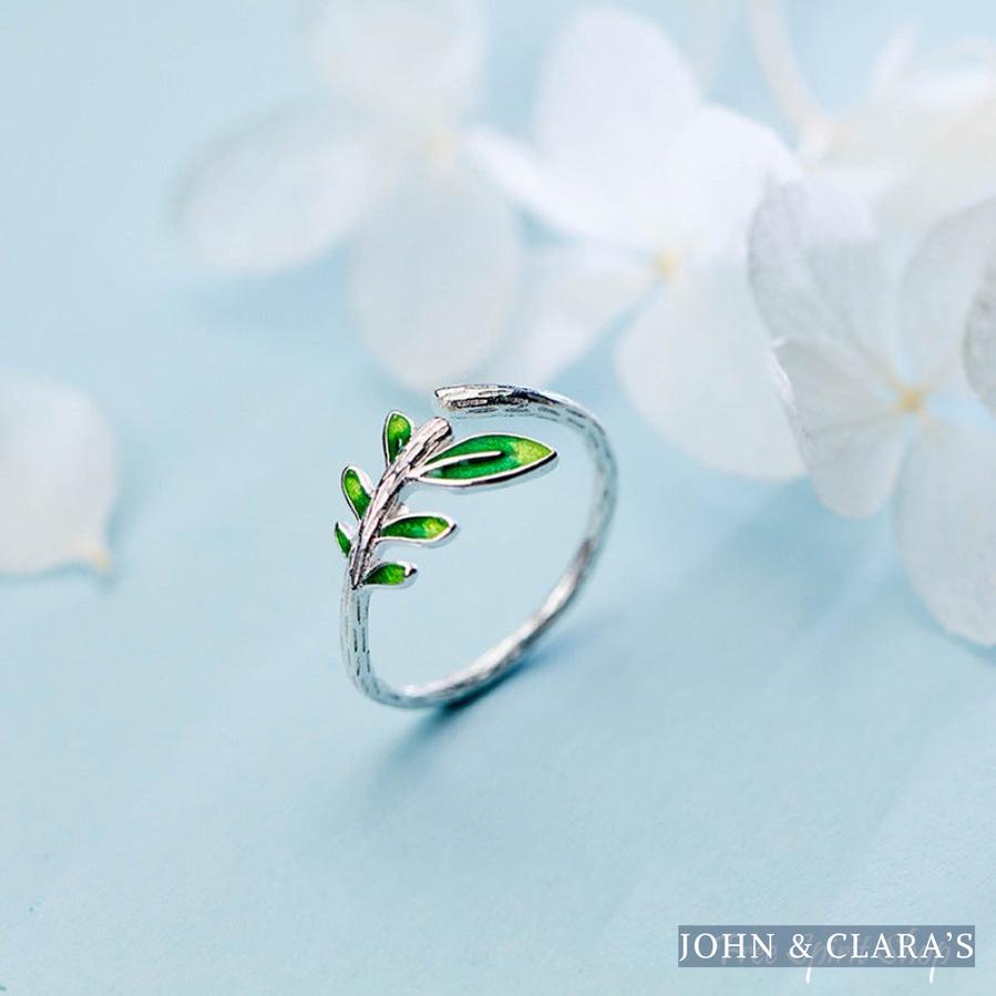 Green Leaf Ring
